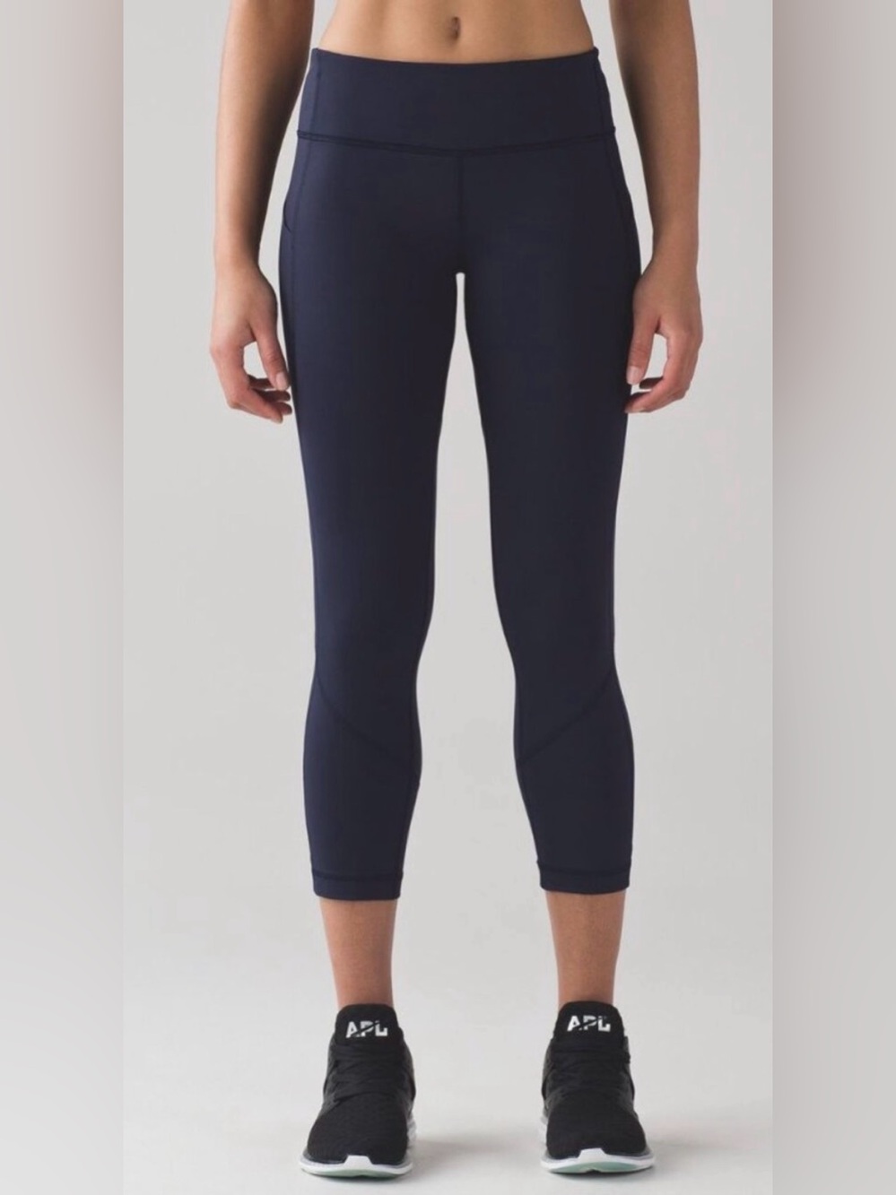 Lululemon Pace Rival 22” Crop Leggings in Navy